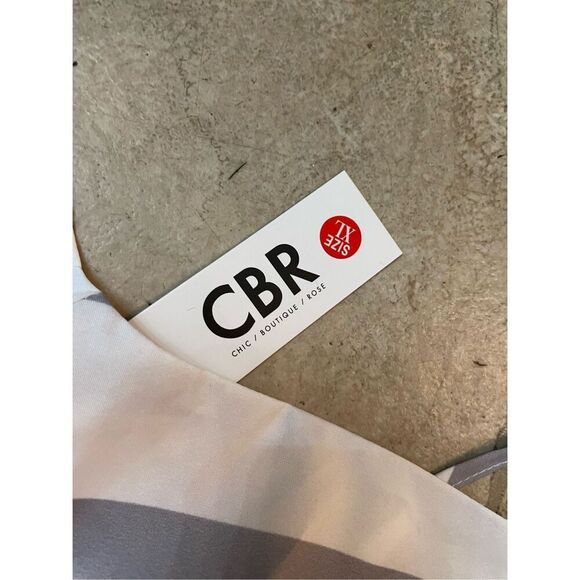 CBR White and Gray Striped Crop Tank New XL - Picture 2 of 4